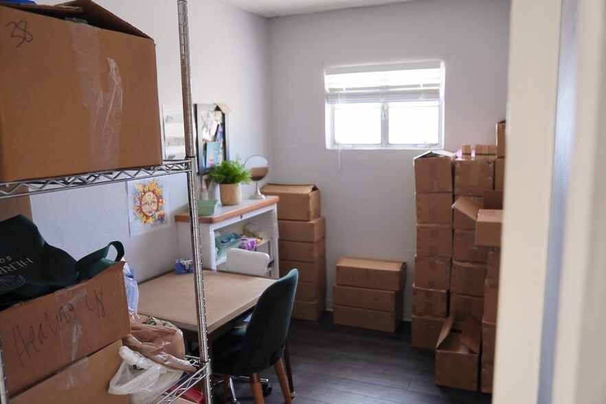 More Photos Of 601 Avenue B NW, Winter Haven Office Residential For Sale