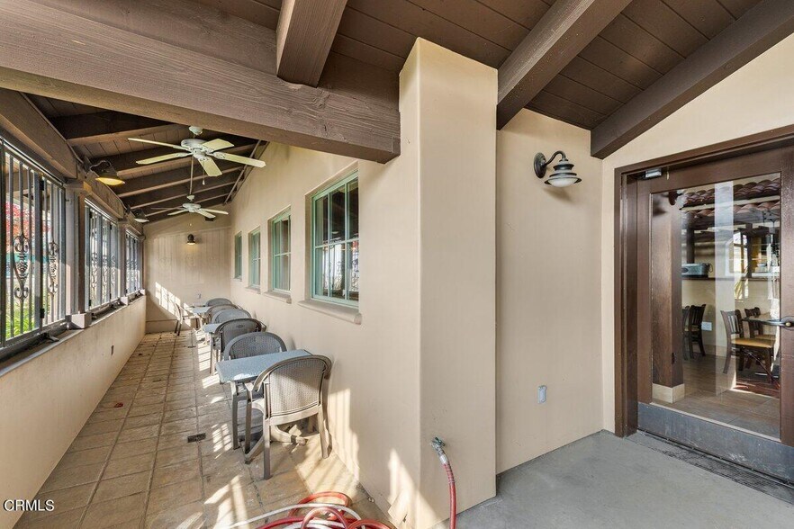 More Photos Of 125 S 10th St, Santa Paula Restaurant For Lease