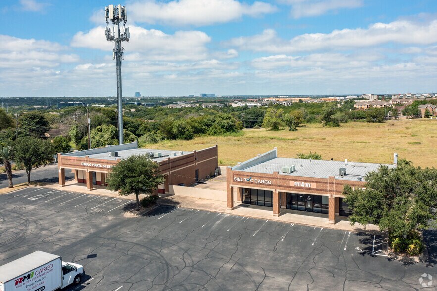More Photos Of 1006 Yager Ln, Austin Storefront For Lease