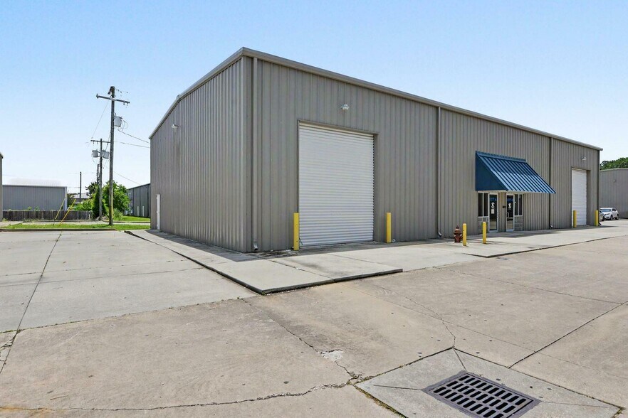 More Photos Of 3291 Warrior Dr, D'Iberville Light Distribution For Lease