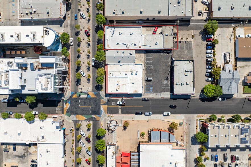 More Photos Of 656 W Lancaster Blvd, Lancaster Restaurant For Sale