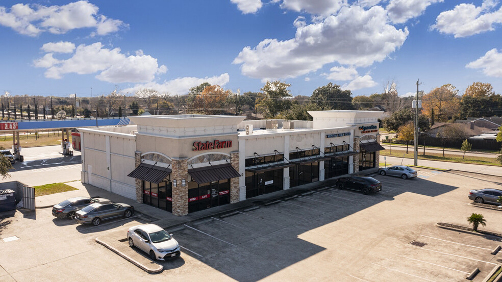 More Photos Of 11799 Beechnut St, Houston Freestanding For Lease