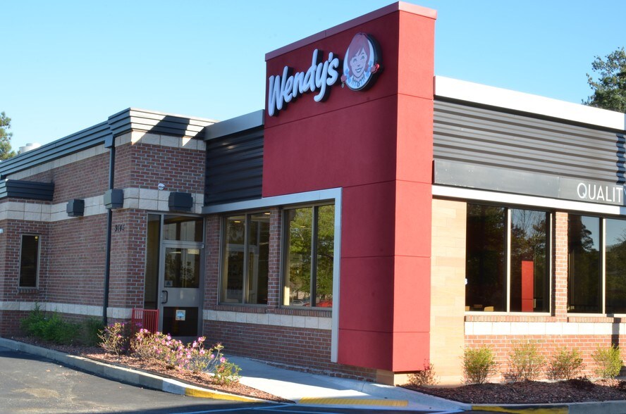 More Photos Of 9145 University Blvd, Charleston Fast Food For Sale