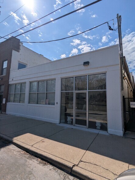More Photos Of 1316-1322 Sherman Ave, Evanston Office For Lease