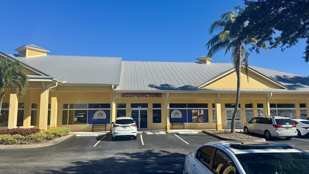 Primary Photo Of 1601 NW Federal Hwy, Stuart Unknown For Lease