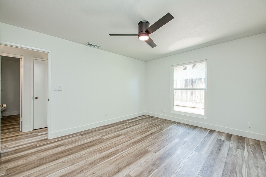 More Photos Of 523 W Mesa Ave, Clovis Apartments For Sale