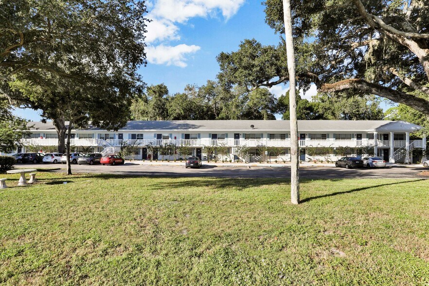 More Photos Of 1835 S Segrave St, South Daytona Apartments For Sale