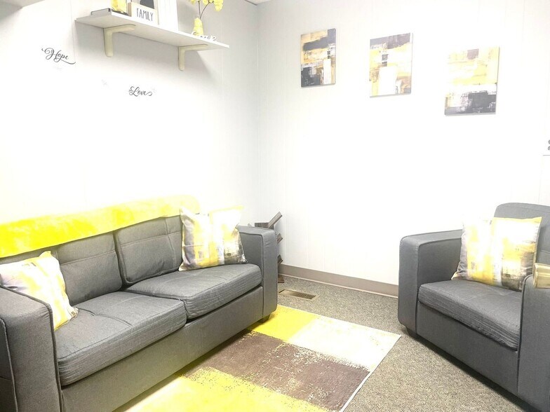 More Photos Of 1486 44th St SE, Kentwood Office For Lease