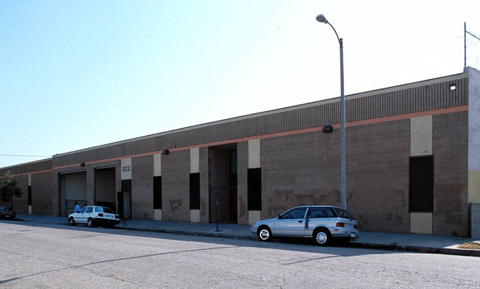 Primary Photo Of 1620 E 22nd St, Los Angeles Distribution For Lease