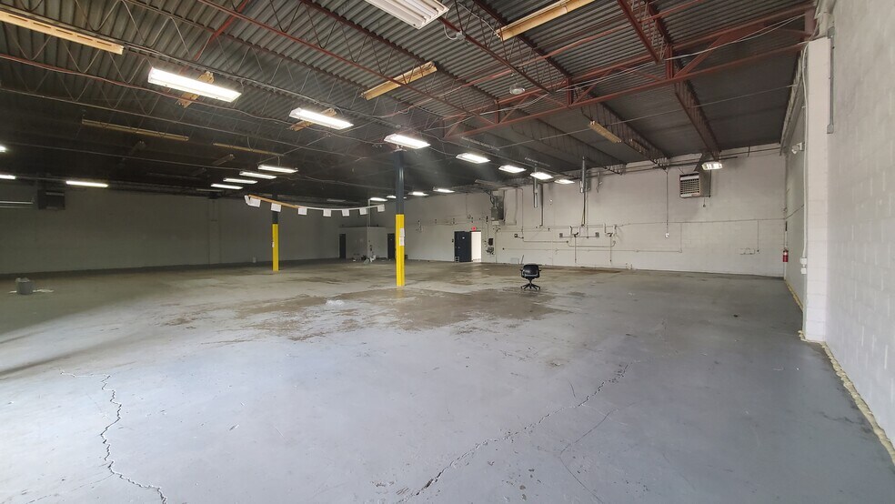 More Photos Of 1503-1505 Alum Creek Dr, Columbus Warehouse For Sale