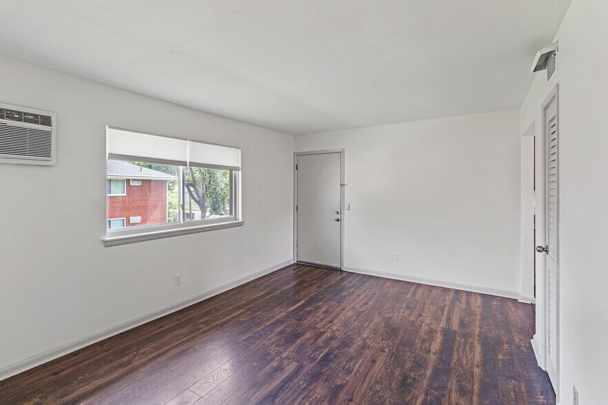 More Photos Of 820 French St, Jeffersonville Apartments For Sale