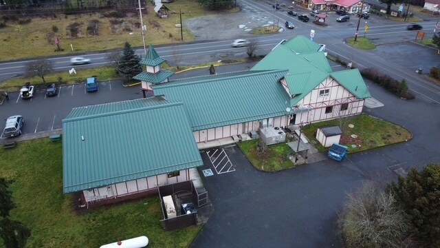 More Photos Of 7797 Silver Lake Rd, Maple Falls Service Station For Sale