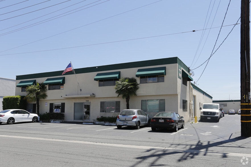 More Photos Of 718 E Edna Pl, Covina Warehouse For Lease