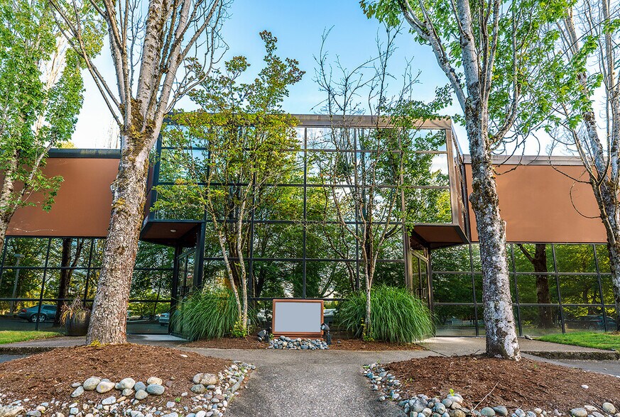 Primary Photo Of 8561-8575 Willows Rd NE, Redmond Unknown For Lease