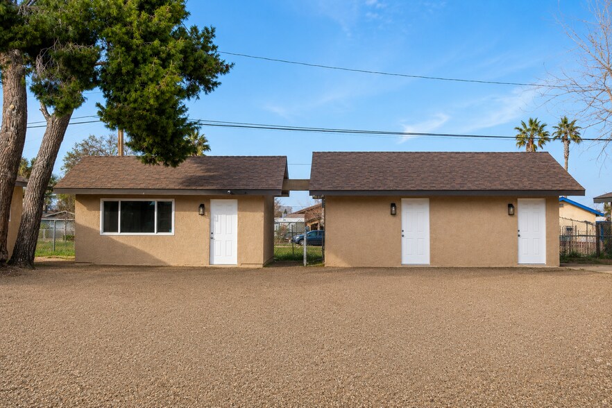 More Photos Of 16012-16020 Juniper St, Hesperia Assisted Living For Lease