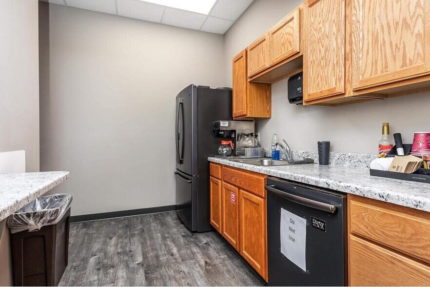 More Photos Of 3679 Prism Ln, Kieler Office For Lease