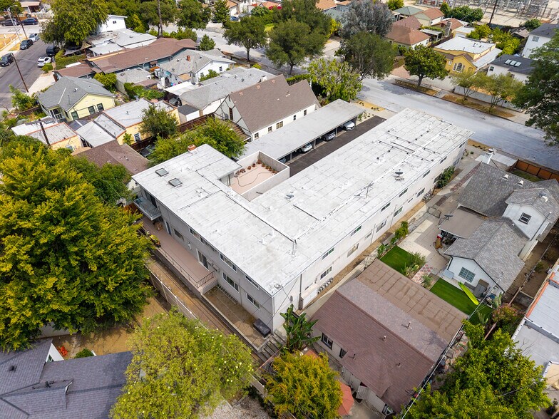 More Photos Of 3025 Glenhurst Ave, Los Angeles Apartments For Sale