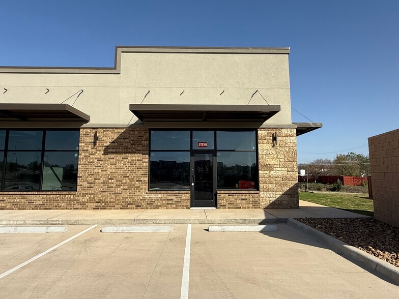 More Photos Of 2101 Memory Ln, Harker Heights Flex For Lease