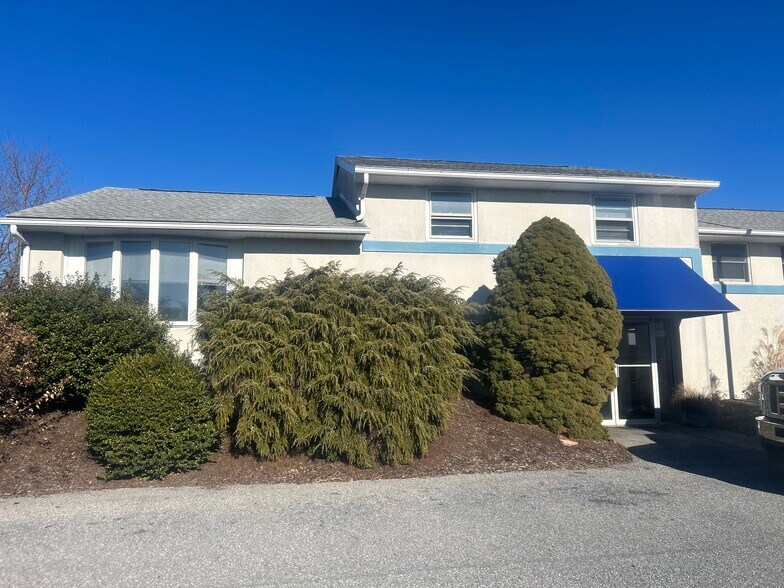 More Photos Of 3801 Perkiomen Ave, Reading General Retail For Sale