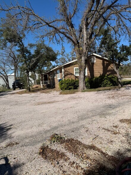 More Photos Of 9313 Circle Dr, Austin Industrial For Sale