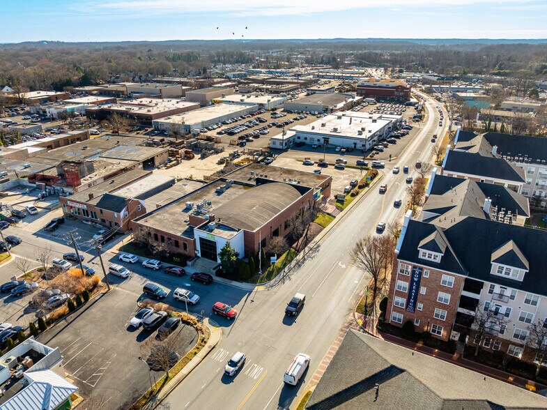 More Photos Of 111 Chinquapin Round Rd, Annapolis Flex For Lease