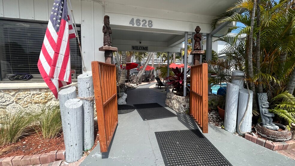 Primary Photo Of 4628 N Ocean Dr, Lauderdale-by-the-Sea Hotel For Sale