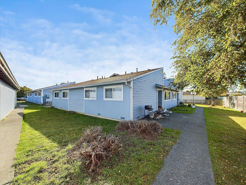 More Photos Of 3002-3016 Smith Ln, Fortuna Apartments For Sale