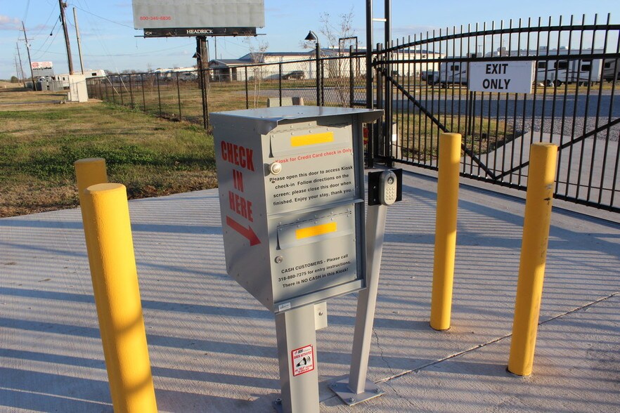 More Photos Of 7213 Highway 1, Boyce Manufactured Housing Mobile Home Park For Sale