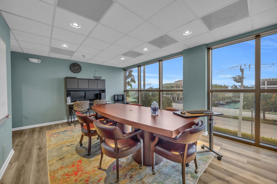 More Photos Of 631 US Highway 1, North Palm Beach Office For Sale