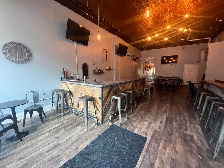 More Photos Of 223 Huron Ave, Port Huron Storefront Retail Residential For Sale