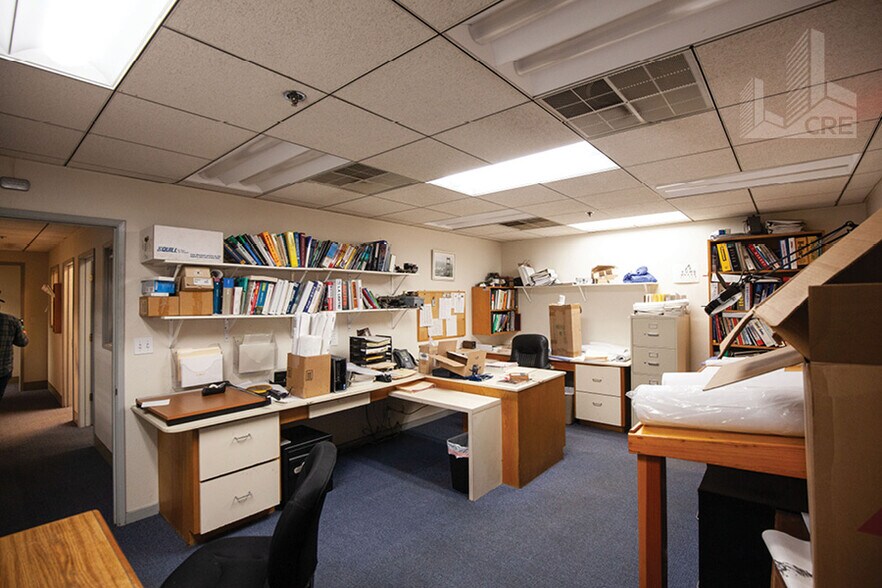 More Photos Of 1385 Donner Ave, San Francisco Warehouse For Sale