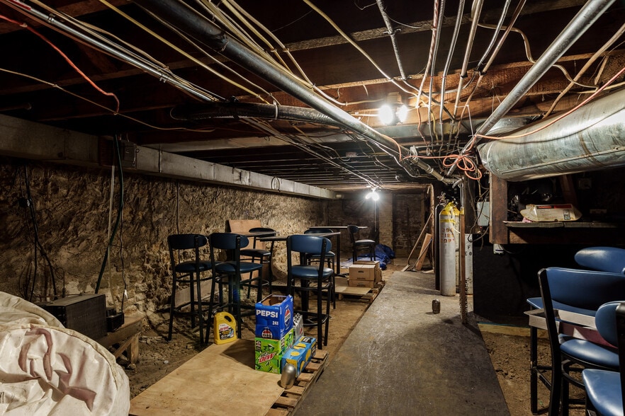 More Photos Of 415 N Center St, Durand General Retail For Sale