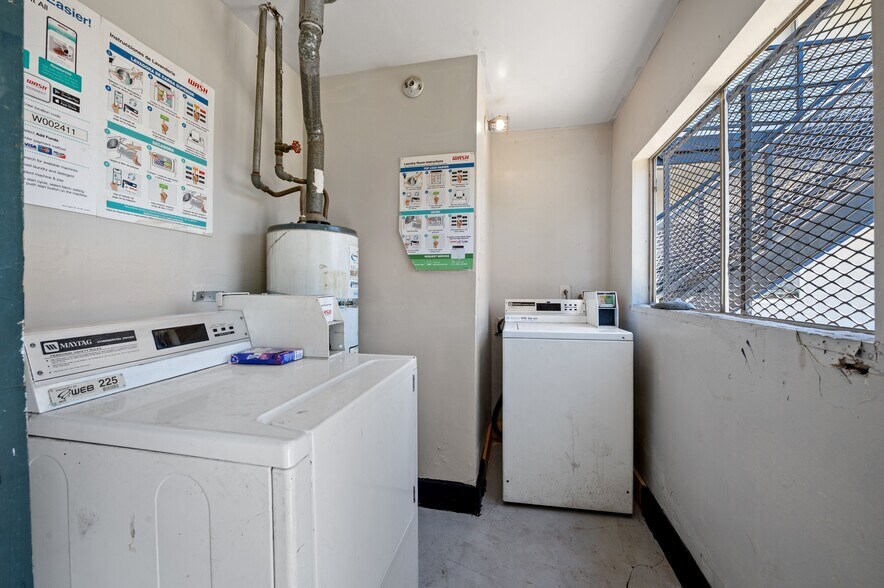 More Photos Of 3940 E Burns Ave, Fresno Apartments For Sale