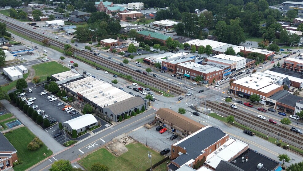 More Photos Of 108 NW Main St, Easley General Retail For Sale