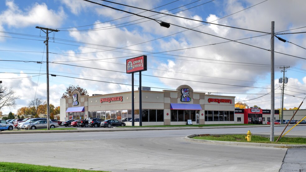 More Photos Of 2809 Elida Rd, Lima Restaurant For Lease