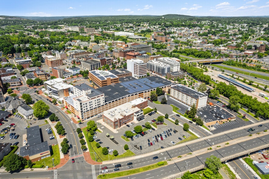 More Photos Of 1 Herald Sq, New Britain Medical For Lease