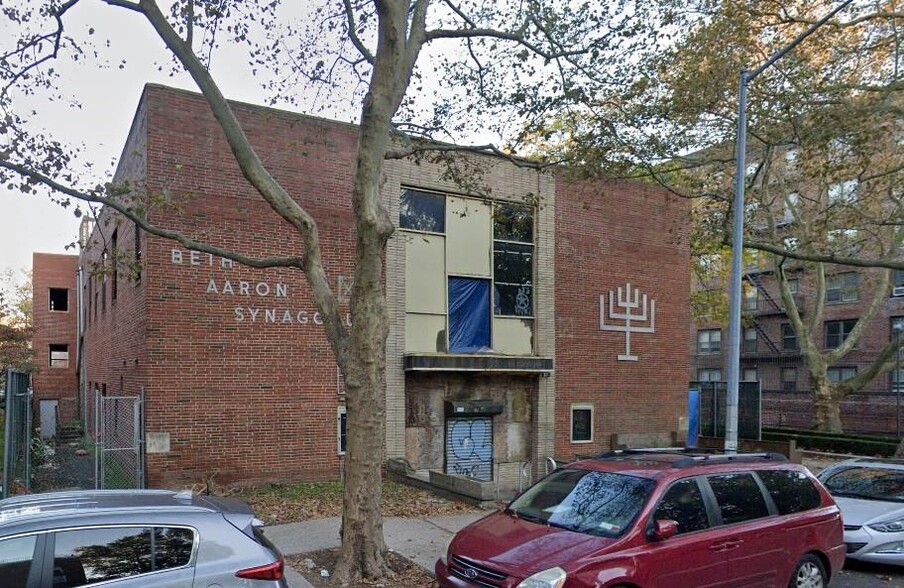 Primary Photo Of 2261 Bragg St, Brooklyn Schools For Lease