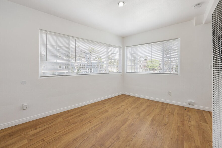 More Photos Of 2931 Mission Blvd, San Diego Apartments For Sale