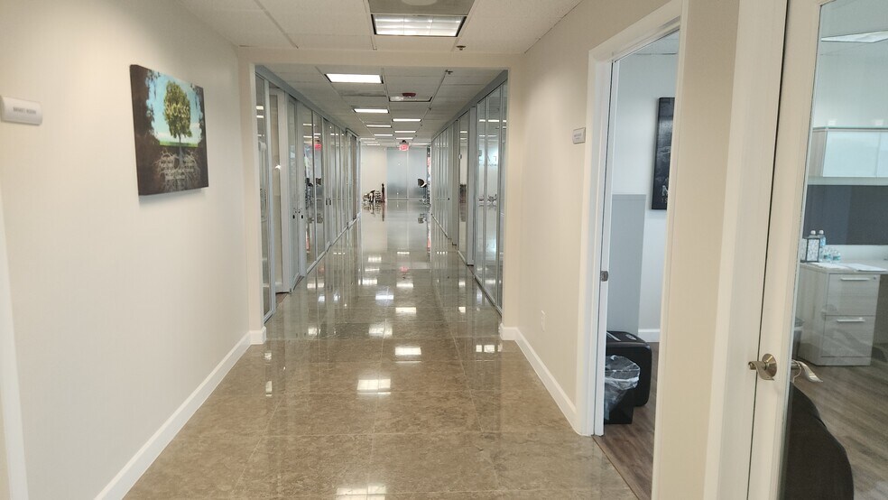 More Photos Of 1111 Park Centre Blvd, Miami Gardens Office Residential For Lease