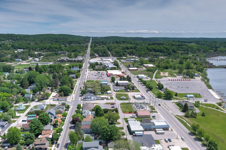 More Photos Of 903-905 Main St, Frankfort Land For Sale