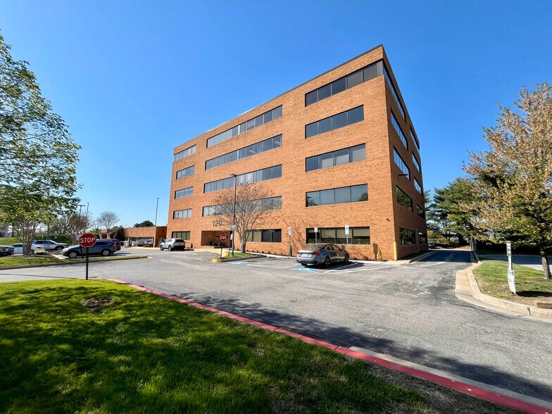More Photos Of 120 Sister Pierre Dr, Towson Medical For Lease