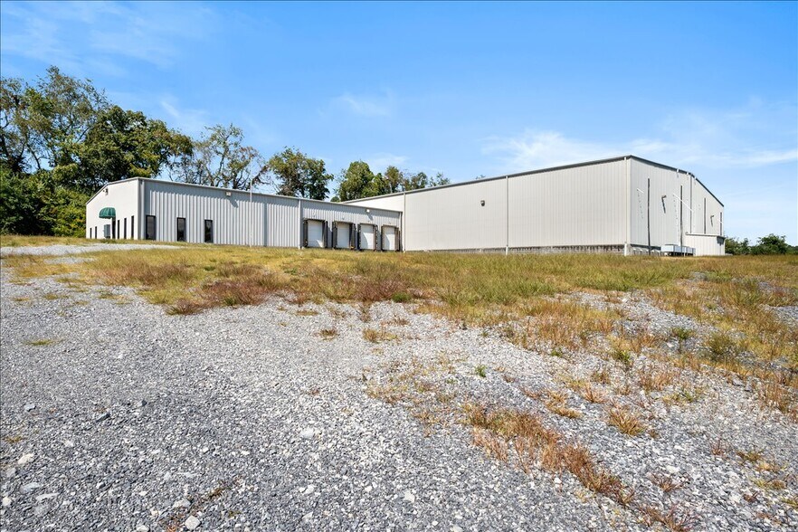 More Photos Of 26609 Newbanks Rd, Abingdon Refrigeration Cold Storage For Sale