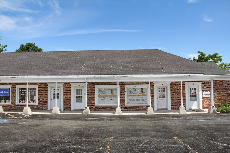 Primary Photo Of 8700 W 95th St, Hickory Hills Storefront Retail Office For Lease
