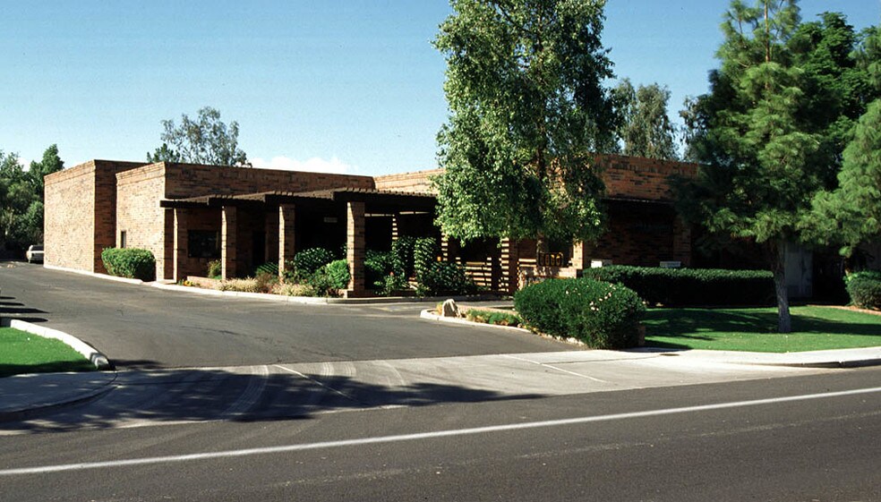 More Photos Of 6650 N 47th Ave, Glendale Research And Development For Lease