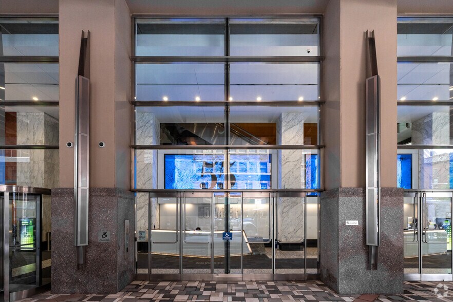 More Photos Of 55 Water St, New York Office For Lease