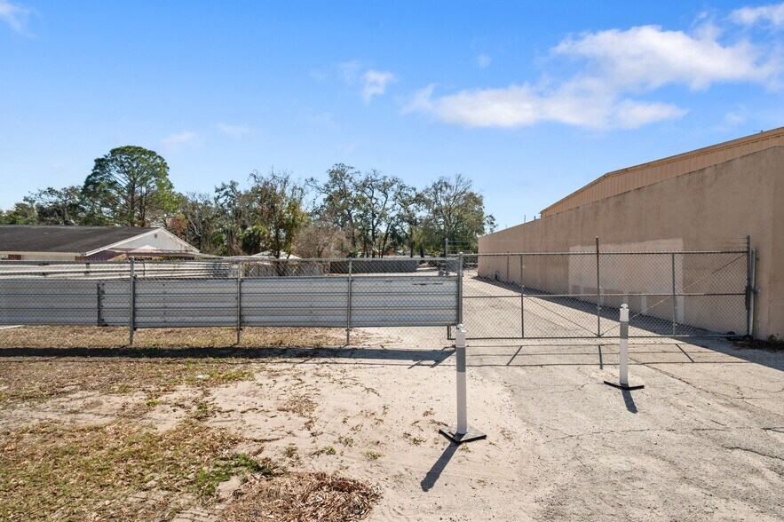 More Photos Of 7941 N Armenia Ave, Tampa Freestanding For Lease