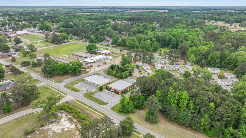 Primary Photo Of 1231 First St, Ahoskie General Retail For Sale
