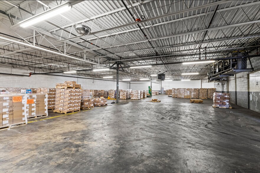 More Photos Of 1601 E 4th Ave, El Paso Industrial For Sale