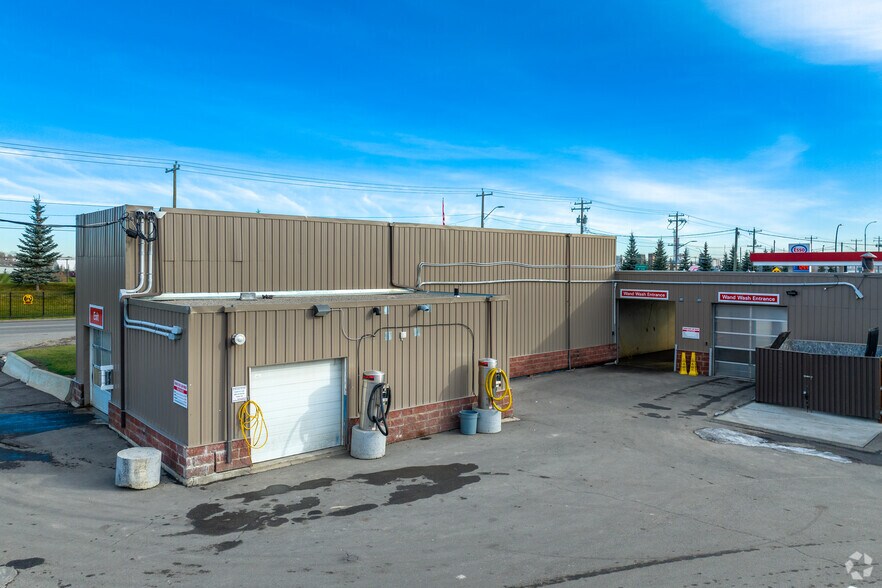 More Photos Of 2404 68th Ave SE, Calgary Service Station For Sale