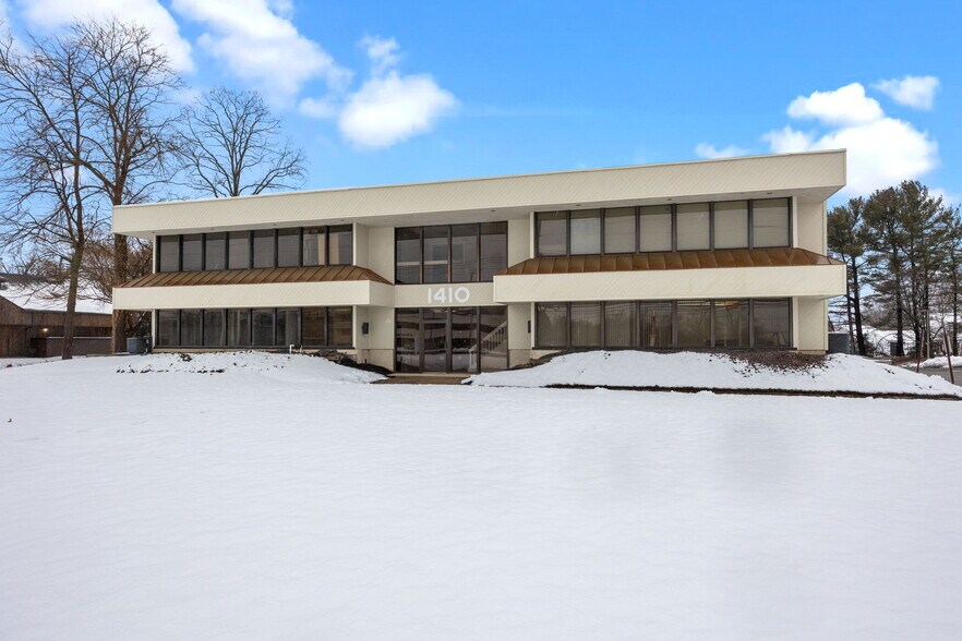 More Photos Of 1410 Hooper Ave, Toms River Office For Lease